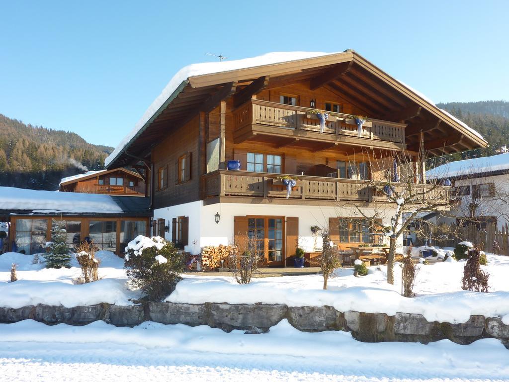 Gaestehaus Schoenfeld Райт-им-Винкль Экстерьер фото